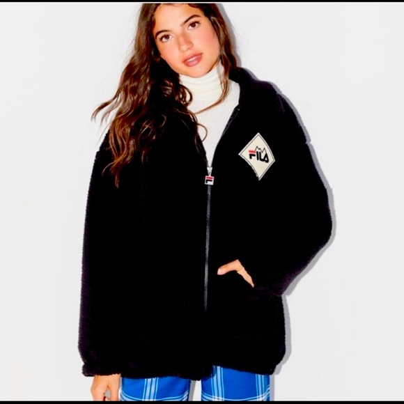 Urban Outfitters Jackets \u0026 Coats | Urban Outfitters Fila Sherpa | Color: Black | Size: M | Carolinek2020's Closet